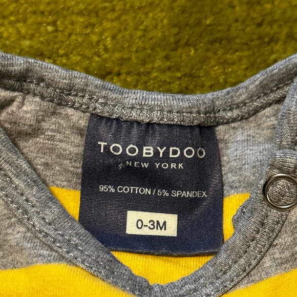 TOOBYDOO Kingsman Body Jumpsuit, Signature Stripes 0-3 Months - Picture 3 of 6